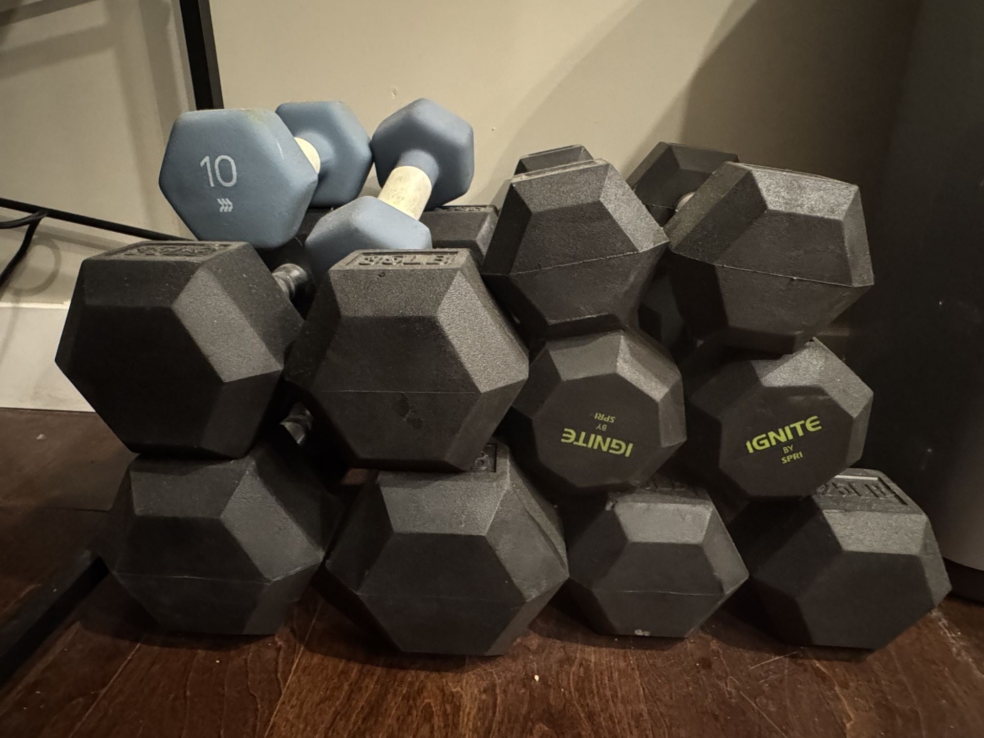 Dumbbell Set 