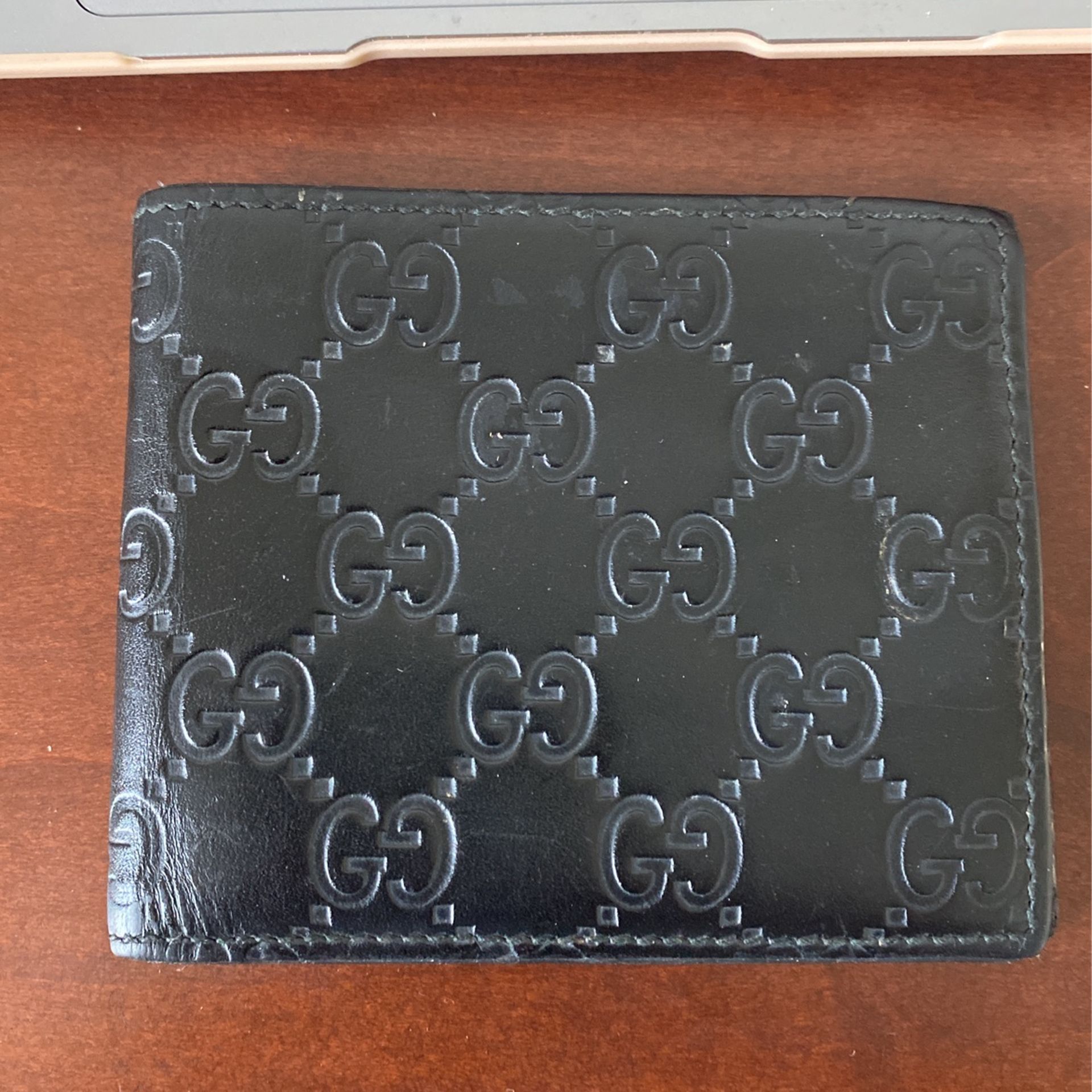 Men’s Gucci Leather Wallet