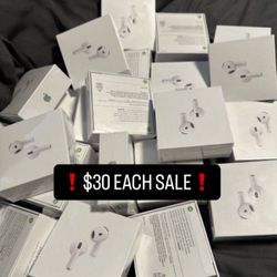 AirPods 4th Generation 