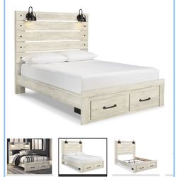 King Panel Bed Frame + 2 Nightstands — Excellent Condition