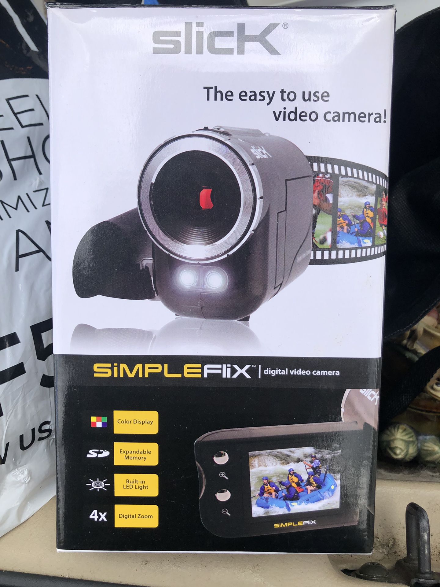 Slick simpleflix digital video camera