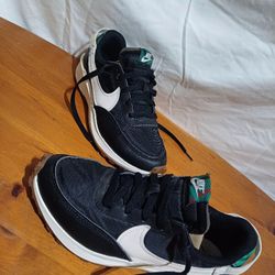 Nike Waffle Debut Dvo813-001