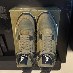 Jordan 4 Olive SE, 10.5 M. 