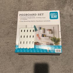 Pegboard Set