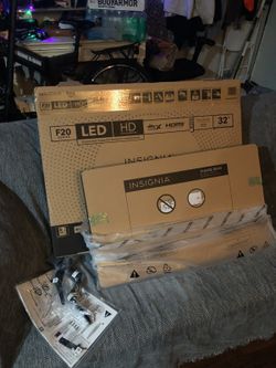 Insignia led TV 32"