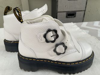Dr. Martens Devon Flower Platform Boots
