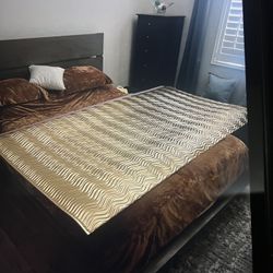 Gold Wall Panel. 4 By 8 East Mesa 