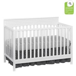 Baby Crib w. Mattress