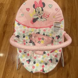 Minnie Mouse Bouncer Seat