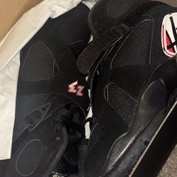 jordan 8s size 7Y