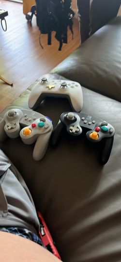 Nintendo switch controllers in great condition