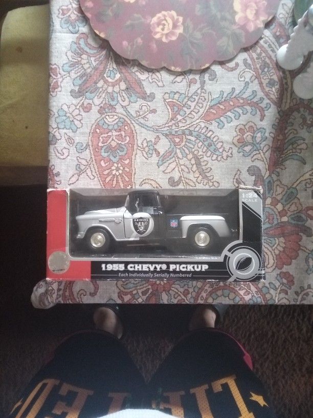 Raiders 1955 Chevy Pickup