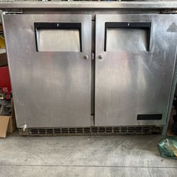 Commercial kitchen freezer 