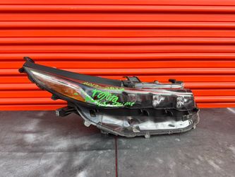 2017 2018 2019 2020 2021 2022 TOYOTA PRIUS PRIME RIGHT SIDE HEADLIGHT LED OEM