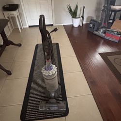 Dyson Vacuum 