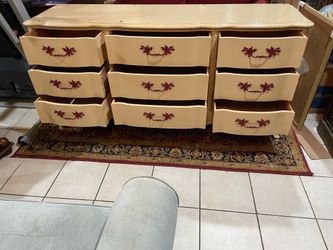 9 drawers dresser