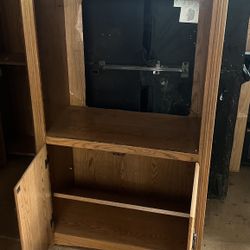 Entertainment Center/TV Stand