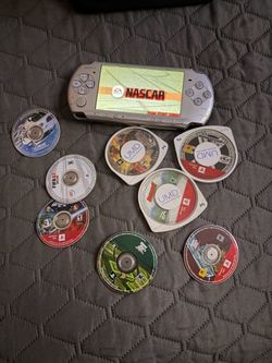 PSP GOOD CONDITION W/ 1 movie and games 130 obo
