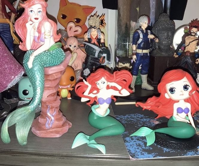 Disney princesses merch set, Ariel and Jasmine