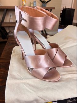 Badgley Mischka Kassie size 8.5