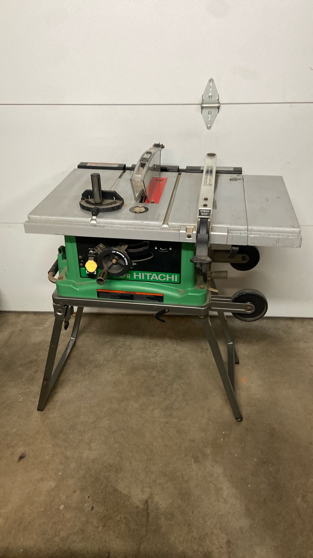 Table Saw 10 Inches Hitachi C10FR