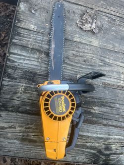 Poulan S25 Chainsaw Runs Great And Works Well