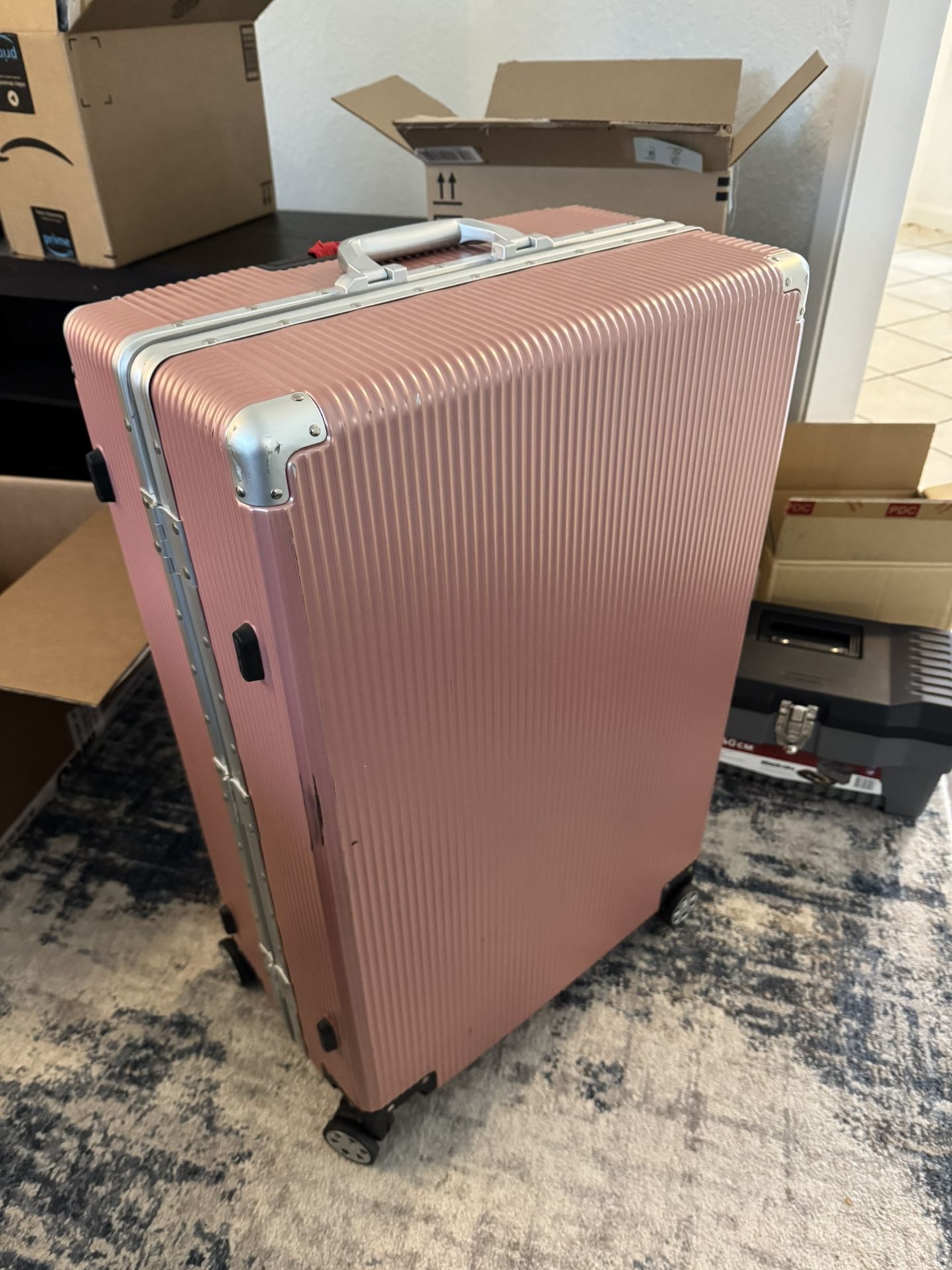 Suitcase 