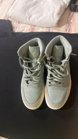 Air Jordan 1 Mid Sage Green Sneakers