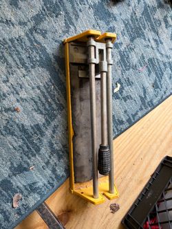 Tile cutter