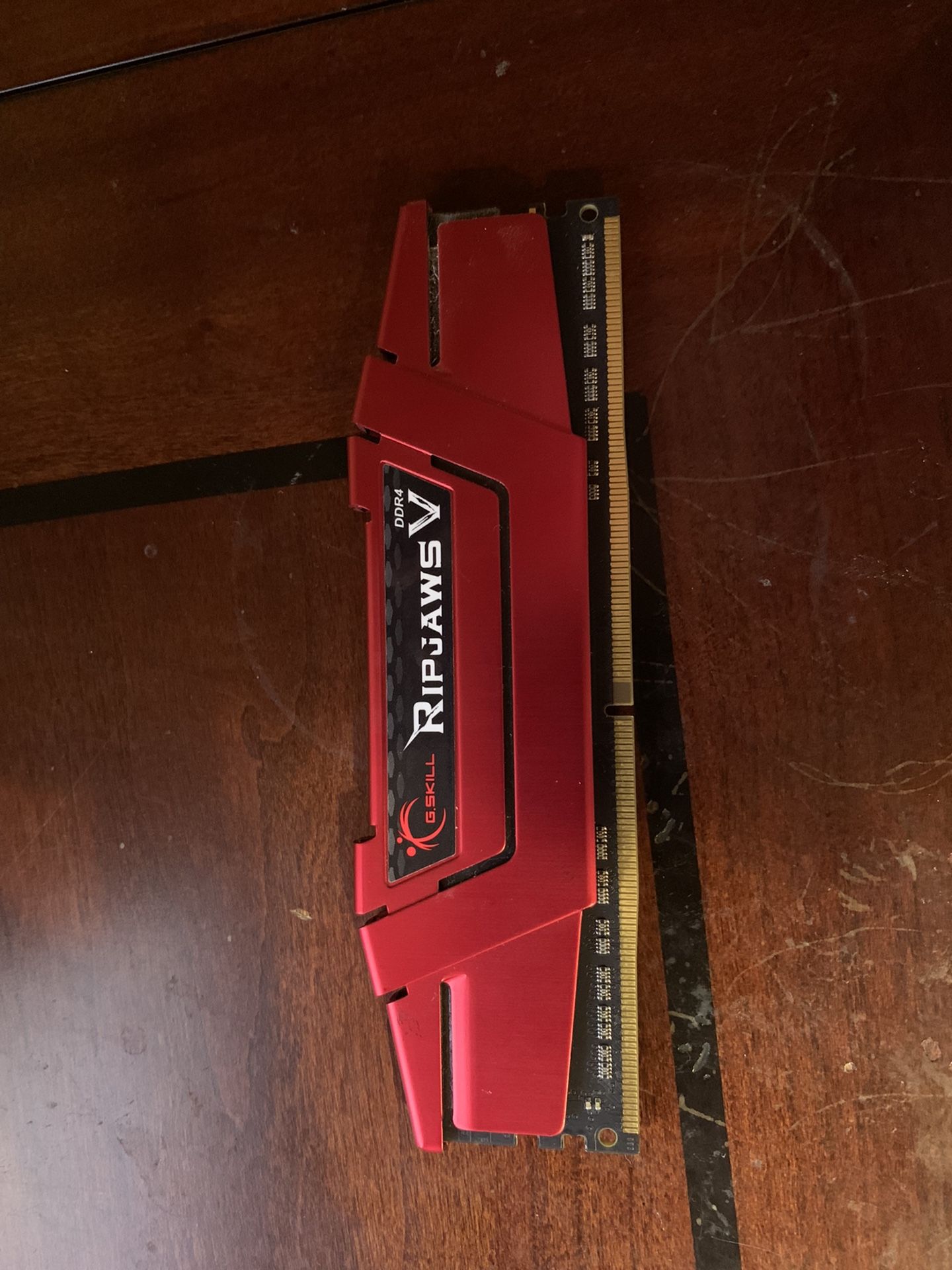 G.SKILL Ripjaws V Series DDR4 2666 PC4-21300 288-Pin 8GB (8GB x 1) Desktop Memory Kit Model F4-2666C19S-8GVR