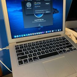 Macbook 2017 8gb(128)gb