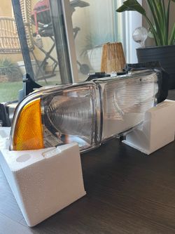Ram 1500 headlights