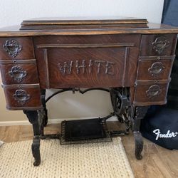 Antique Sewing Machine 