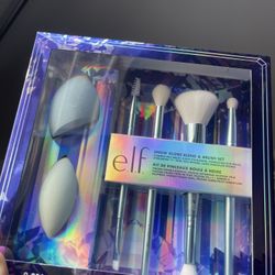Elf Cosmetics Holiday Brush Set 