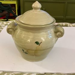 Pottery Jar With Lid Feint Pear Design Unused  By Designpac