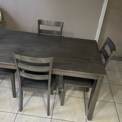 Free Table And 4 Chairs Pick up