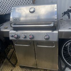 Weber Genesis S-330 stainless steel gas grill