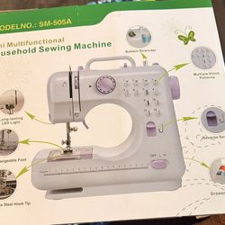Household Sewing Machine /Máquina de coser portátil 