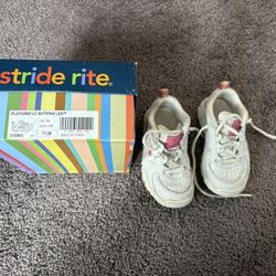 Toddler Girls Stride Rite Leather Sneakers Size 7 1/2 Wide