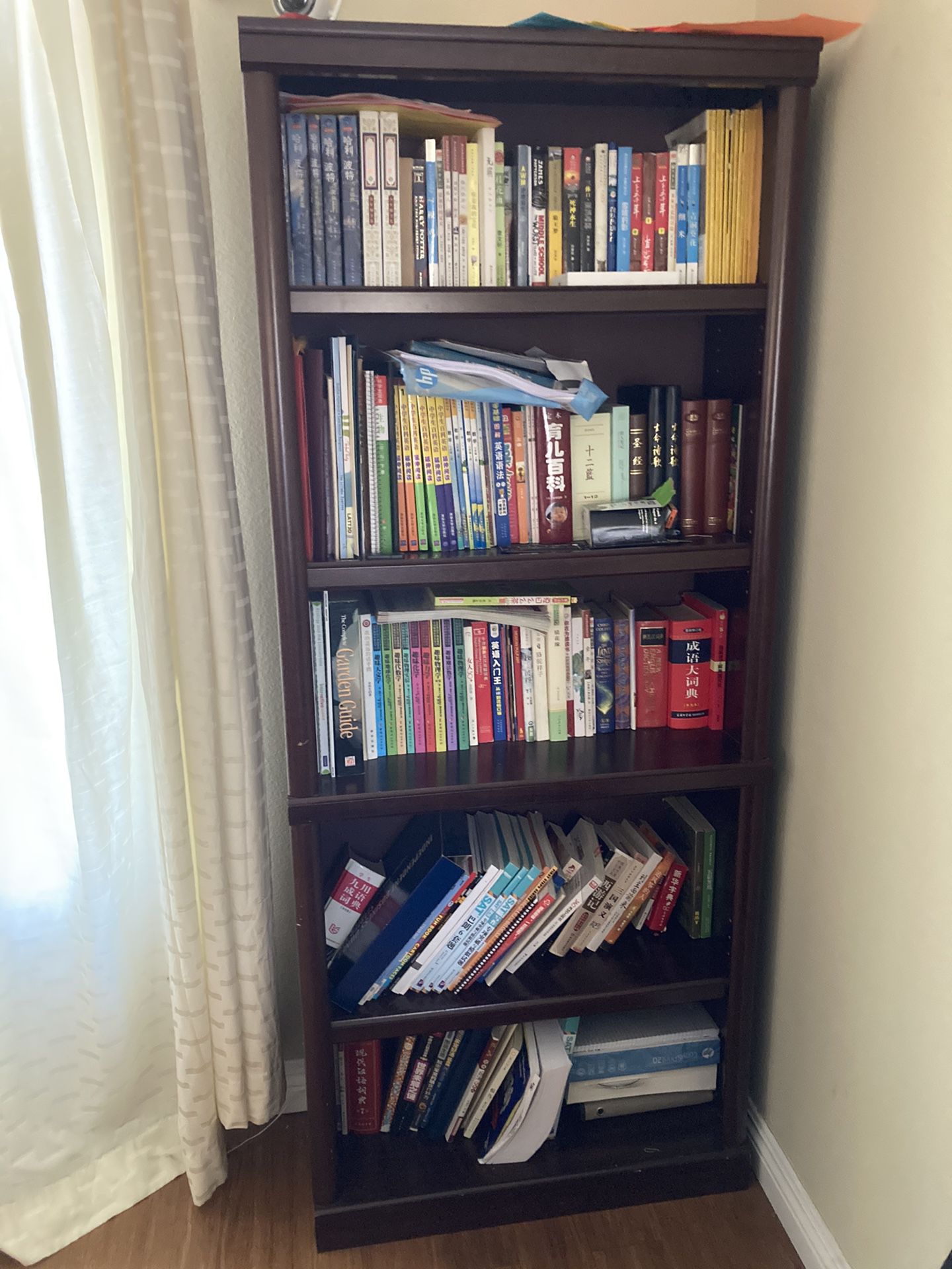 bookcase/shelf/bookshelf