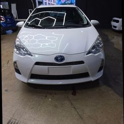 2013 Toyota Prius c