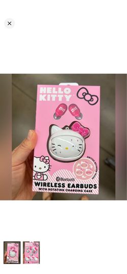 NWT Hello Kitty Bluetooth wireless Earbuds with rotating charging case
