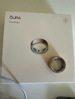 Oura 4 Rose Gold size 9