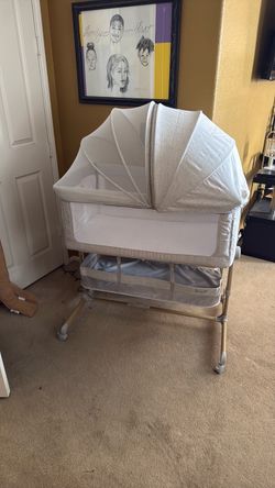Baby Bassinet with Canopy and Storage