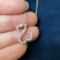 Kay jewelry- 14Wg open heart by Jane