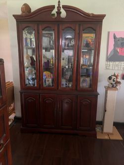 Large Lighted China Cabinet / Display Hutch