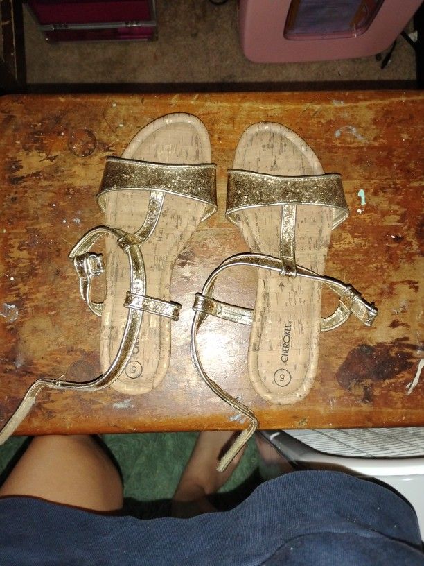 Women's Gold Cherokee Sandals