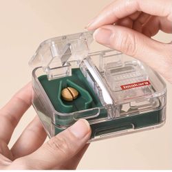 New-Pill Cutter and Splitter,Pill Crusher, Grinder, Dispenser- Red Color