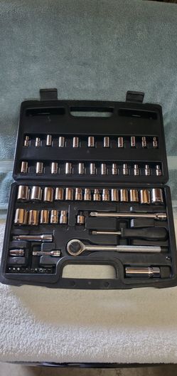 Husky 59piece 1/4" and 3/8" socket set