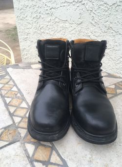 He men’s 1606st steel toe work boots. Genuine leather tuner soles. Worn 3 times.